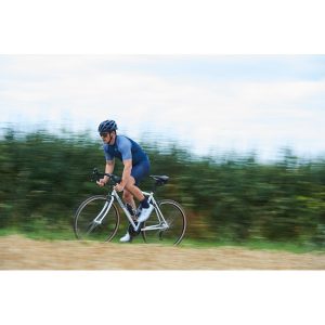 Equilibrium Large Steel Road Bike – Lightweight Reynolds 725 Frame, Classic Design (White) 15 Equilibrium Large Steel Road Adventure Bike