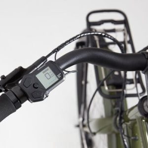 Genesis Smithfield Large Green E-Bike – UK-Designed Electric Bike with Shimano STEPS Motor & 150km Range 6 Genesis Smithfield Large Green E-Bike alloy handlebars with controls