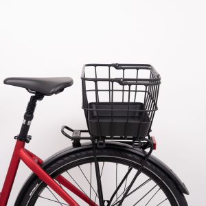 GROCERY AVS Basket – 23 Litre – Black – Stable Bike Shopping Basket with Integrated AVS System – Blue Door Bicycles 5 GROCERY AVS Basket 23 Litre in black mounted on rear carrier