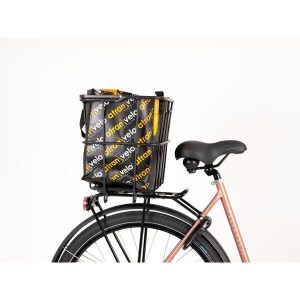 GROCERY AVS Basket with Removable Bag – Black – 40L Durable Bike Basket – Blue Door Bicycles 7 Close-up of AVS mounting system on GROCERY AVS Basket in black